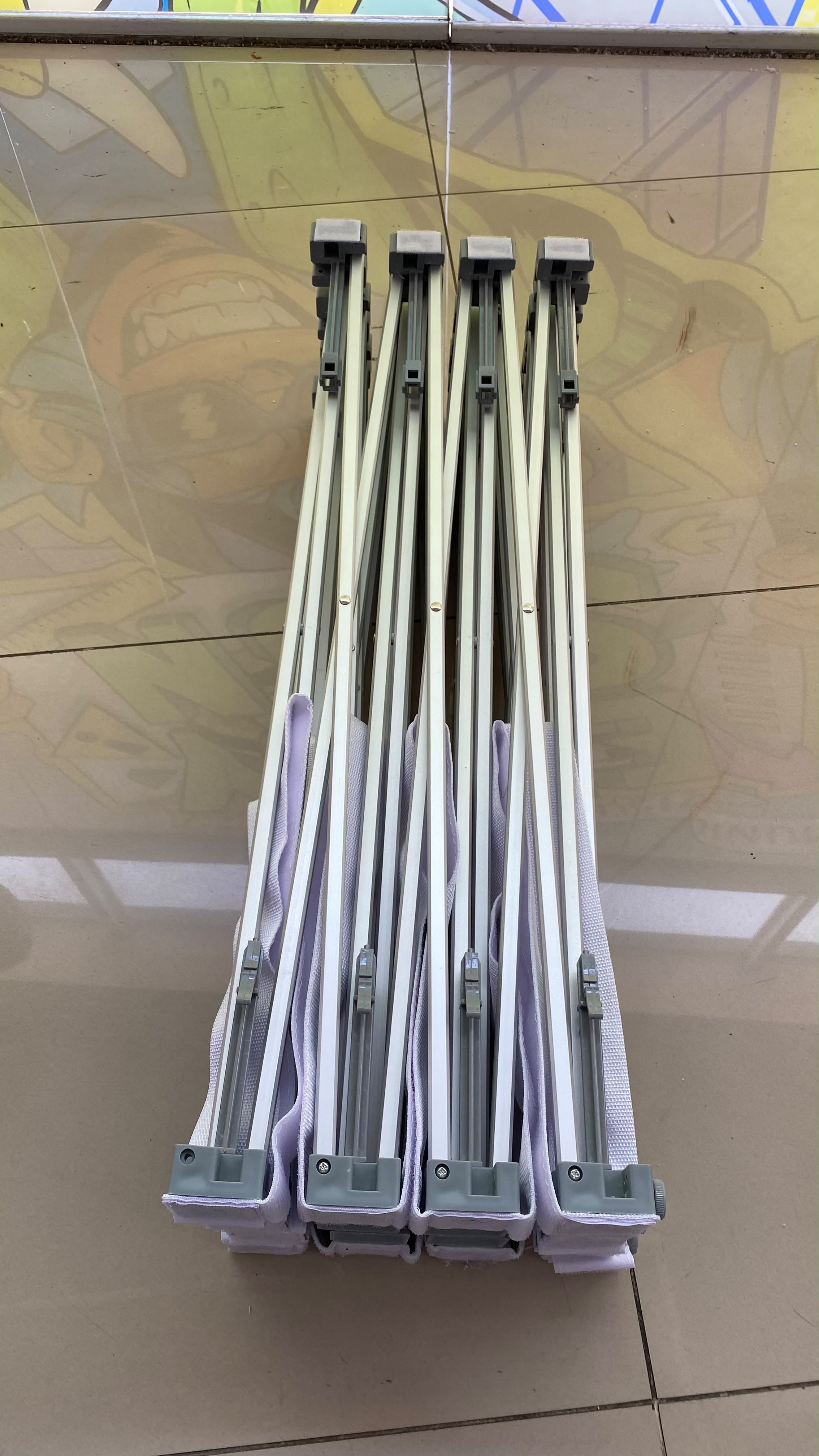 Extrutura De Aluminio Retratil Fechada